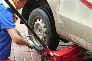 洛龙附近拖车24小时服务热线电话